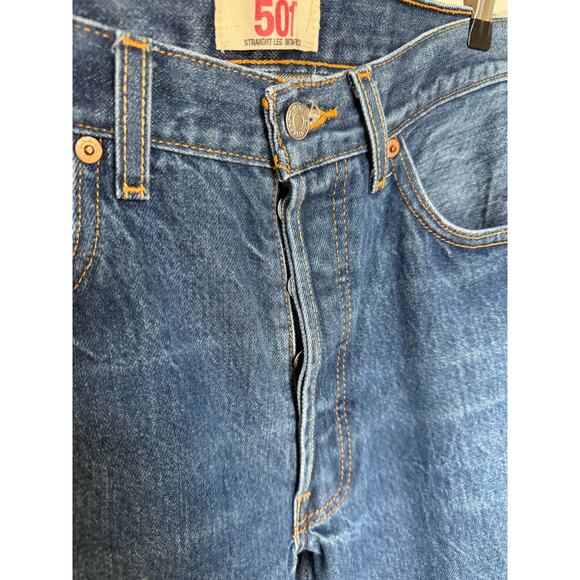 Levi's Original 501 Straight Leg Button Fly Men's Jeans Size 33x32 - Picture 6 of 8